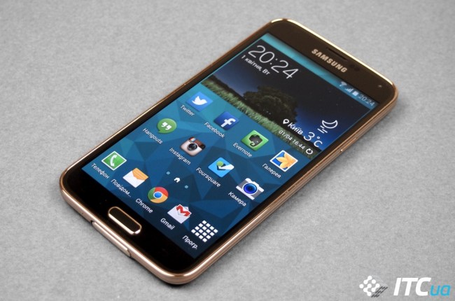 З року в рік компанія Samsung продовжує покращувати свої флагманські смартфони